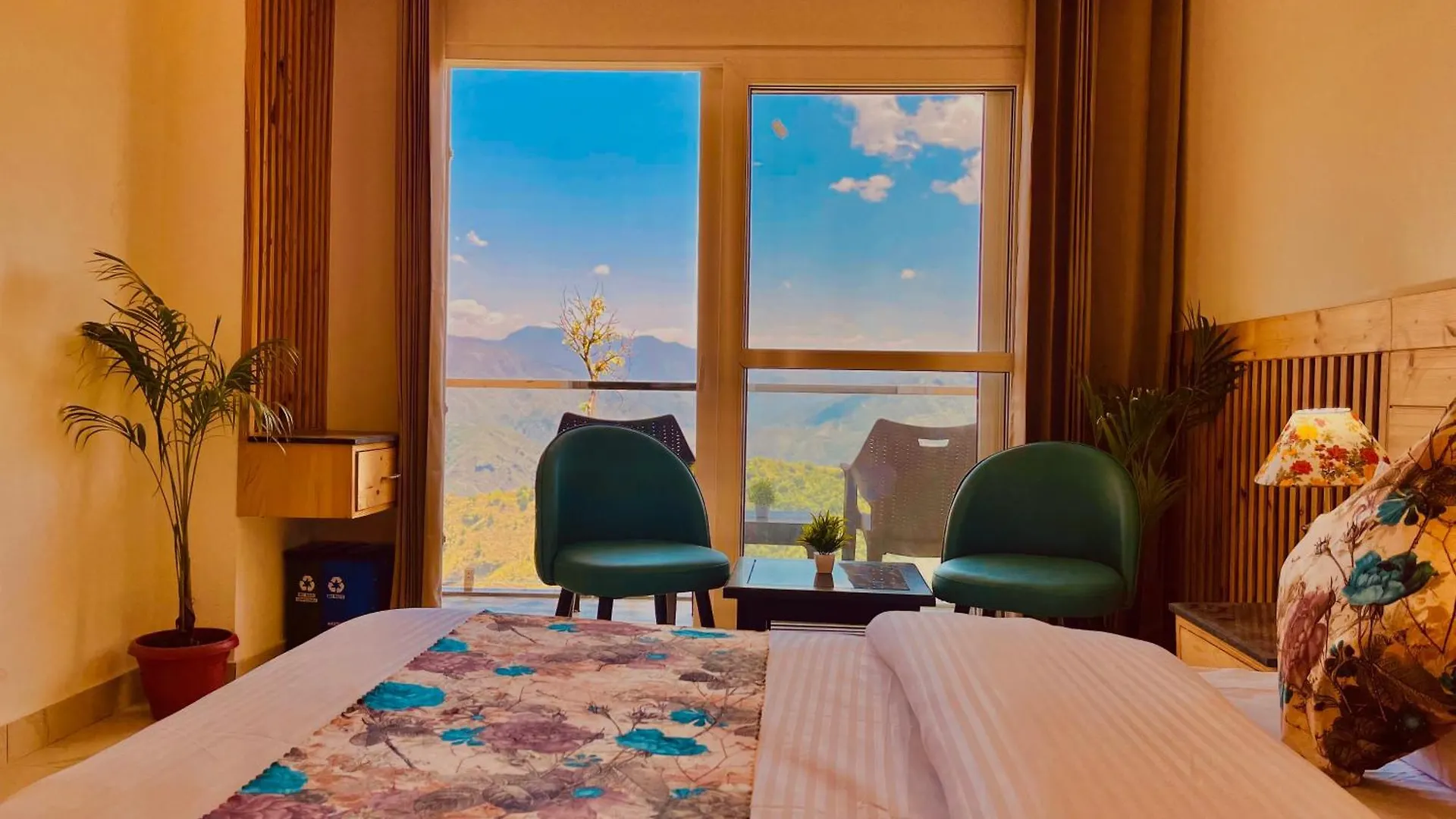 Pinerock Resort Best Selling Property In Mussoorie ! Luxury Rooms ! Mountain View ! Open Terrace ! Cafe ! Parking ! 4*,