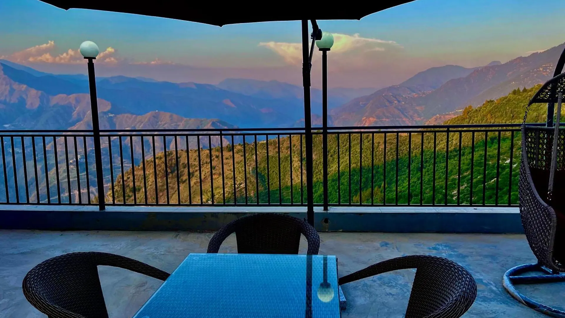 Pinerock Resort Best Selling Property In Mussoorie ! Luxury Rooms ! Mountain View ! Open Terrace ! Cafe ! Parking !